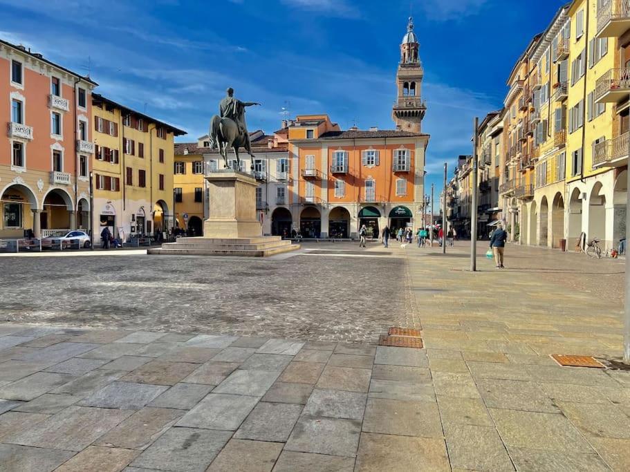 Prestigioso Attico A Passo Duomo By Revenue House Apartment Казале Монферато Екстериор снимка